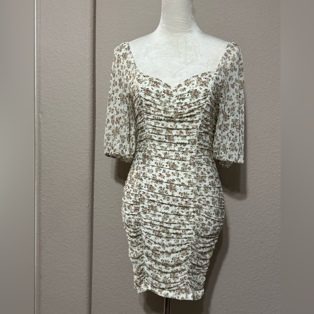Haute Monde Floral Ruched Dress size Medium